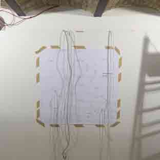 Neonlogo-Planungsphase-1zu1 Zeichnung auf Rigipswand-001